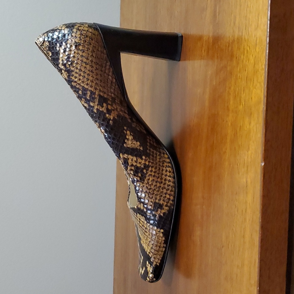 Via Spiga snakeskin pumps 6.5 - Picture 5 of 9